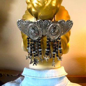 Hair Clip w/Western Look